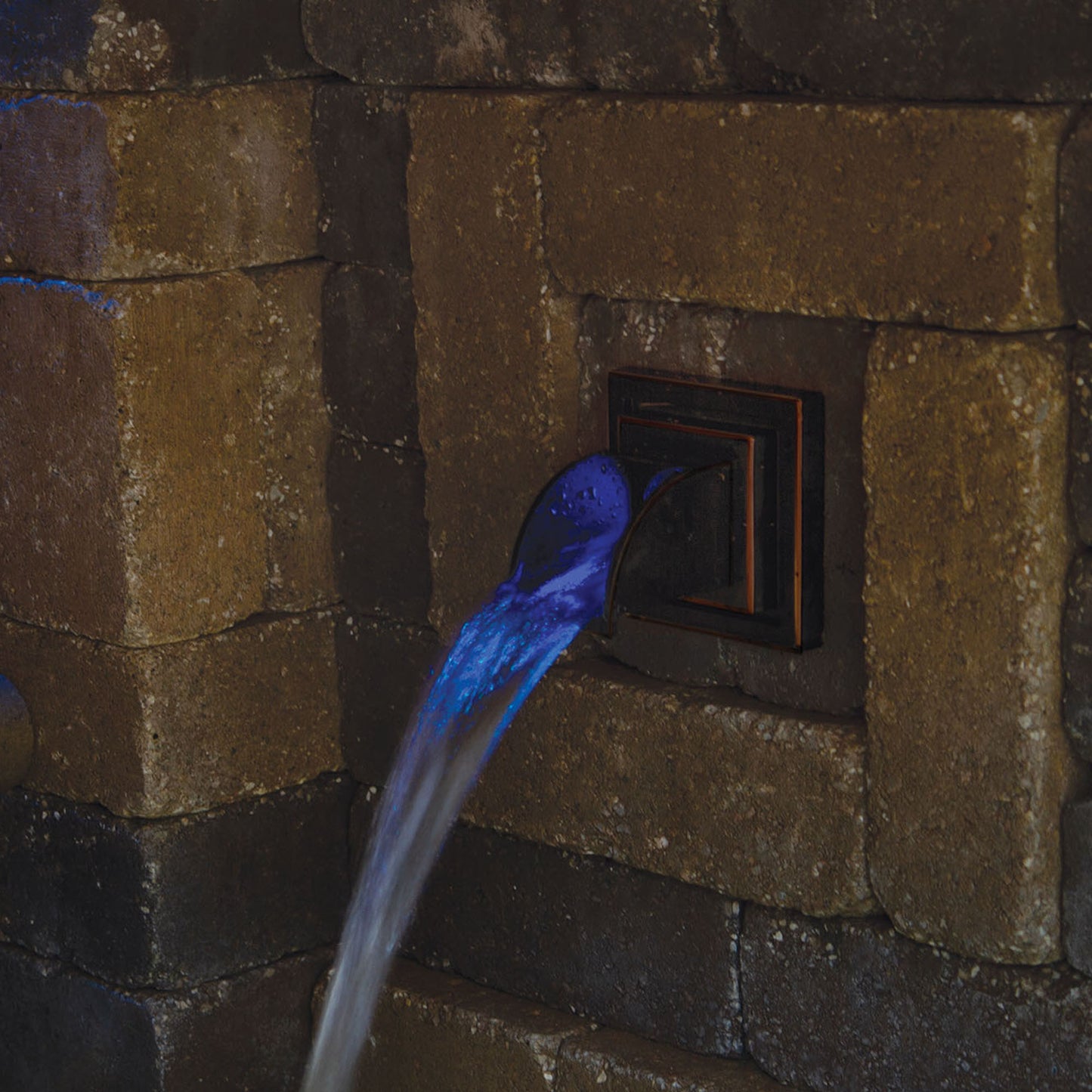 WALL SPOUT - MANTOVA - BRONZE