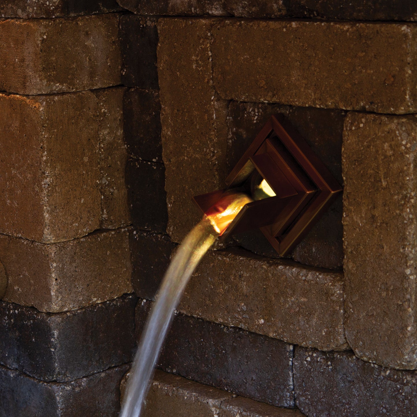 COLOR CHANGING SPOUT LIGHT - 2 WATT